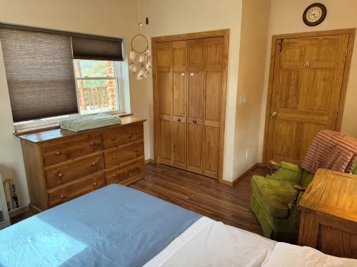 Apache Mesa Log Cabin Home Near Chama - 3-Star