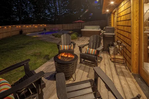 Catskills Cabin Near Hits Saugerties Pool + Hot Tub Fenced Yard Pet Friendly - Pools