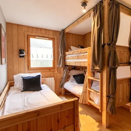 Charming apartment in a very quiet residence with mountain views