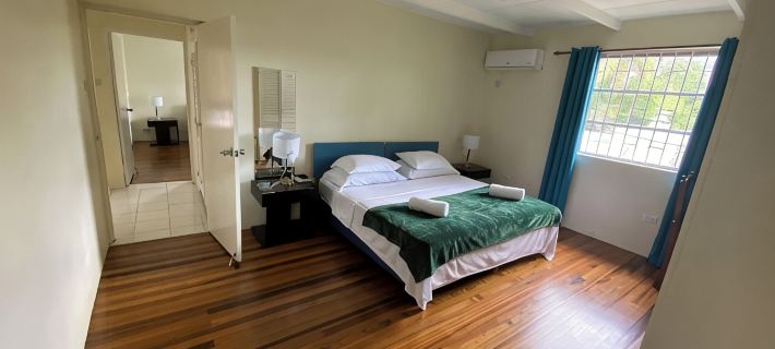 Spacious 6-bedroom house in lovely Christ Church with WiFi, AC Hotels in Bridgetown