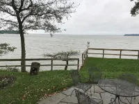 Nancy’s Touch, A Waterfront Paradise!
