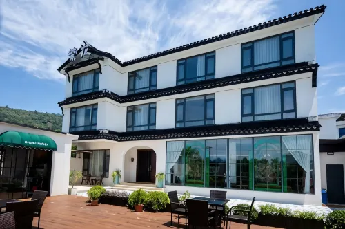 Jinting Cili Blooming Flowers Homestay