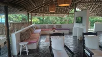 Pole Pole Beach House