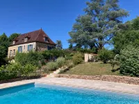 Beautiful house in the heart of the Périgord Noir 4 km from Le Bugue. Sleeps 4 - Wi-Fi