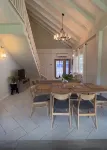 Centrally located COUVA Family Home. Relax, Explore, and Stay Secure! - 수영장