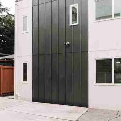 Rooftop Lake Union & Skyline Views -- New Eco Home in Wallingford Hotel Exterior