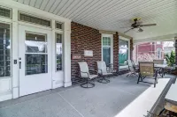 Port Clinton 4 Bdrm Luxury-2 blocks from beach - 4-Star