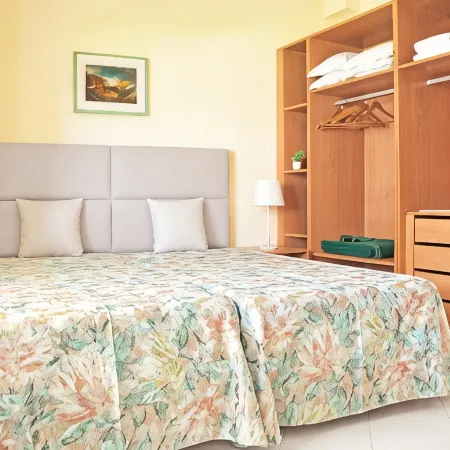 Ondamar Hotel Apartamentos Отели рядом с достопримечательностью «Пляж Алемайнш»