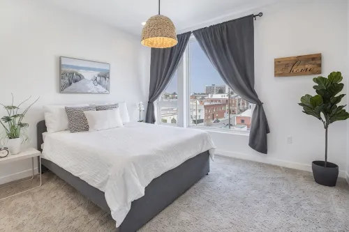 La Harbor View with Private Rooftop and Free Tesla Charger - Wifi
