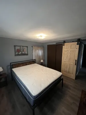 Piedmont Lake Marina Road Cabin Rental - 2성급