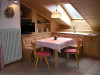 Well-kept attic apartment with mountain views, free WiFi, TV, Chiemgau map, ...