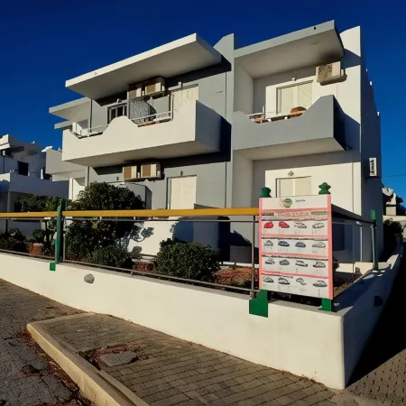 Yiannis Apartments