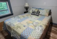 Waterfront Home Located near Ark, Reds and Bengals. Newly Renovated.