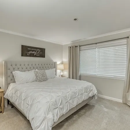 Oceanfront 3rd floor Balcony 2 blocks to Turnaround-Work Remotely