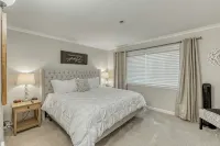 Oceanfront 3rd floor Balcony 2 blocks to Turnaround-Work Remotely