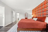 Bourbon Trail Near Buffalo Trace-Hot Tub, Fire Pit, BBQ Grill - Homestays