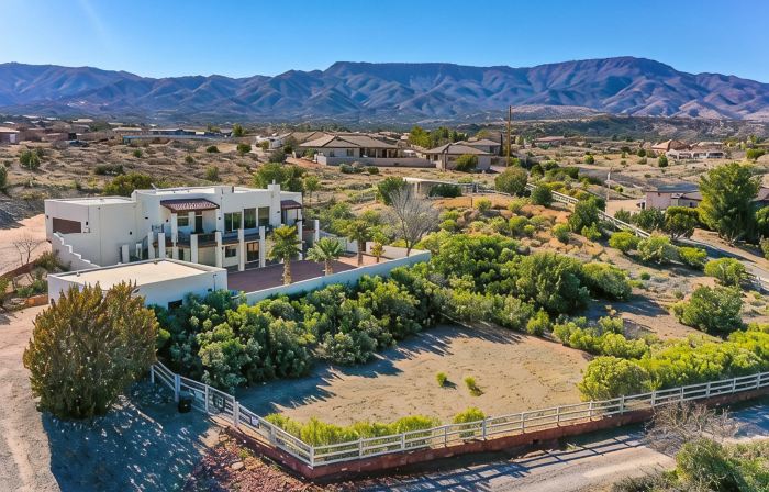 Red Rock Views @ 7J Ranch