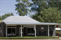 Unwind at "Woodbury Lodge" - Country Houses