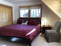 The Drop Inn - Large Home! Close to Wolf Creek, on San Juan River, Hot tub - balcón