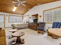 Mack and Spot House with incredible views! Hotels in Gem County