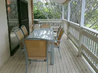 Spacious, comfortable, Pet Friendly 3-Bed House minutes from the Big Pineapple Hotels in Woombye