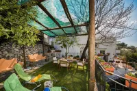 Villa Laura, amazing breakfast, private outdoor hot tub, Positano, Amalfi coast