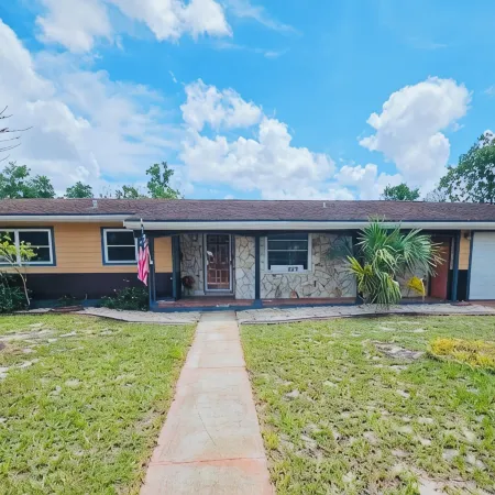 2Br 2BA Family & Pet Friendly Retreat Minutes from Weeki Wachee