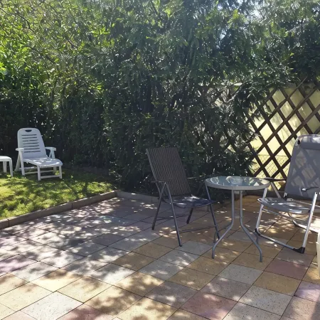 Ferienhaus Tini mit Wlan Mitten im Grünen und Dennoch Zenrumsnah Отели в г. Бад-Гарцбург