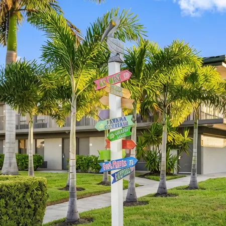 Condo at the Bay with Resort-Style Amenities, Pool, Tiki Bar