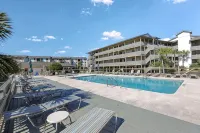 Ocean View Condo on Tybee's scenic North Beach by Lighthouse - Winter Rates! - 3-Star