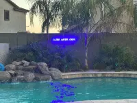 Clear Water Oasis - Swimmingpools