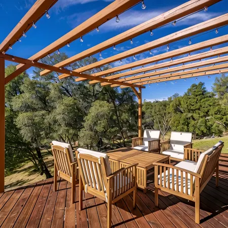 Cheerful Home with Spa near Yosemite & Bass Lake