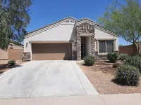 Peaceful Phoenix Area Desert Oasis Home w/ Private Pool and Spa - Uima-altaat