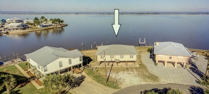 Unique Waterfront Property Overlooking Two Bays. Dog-Friendly! New Upgrades! Hotels in Mobile County