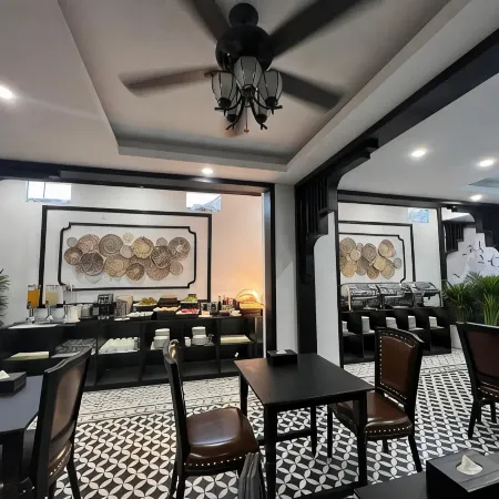 Cozy An Boutique Luangprabang Hotel Отели рядом с достопримечательностью «Маунт Поу Си»