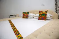 ODJIDJA ROYAL PALACE HOTEL - parking