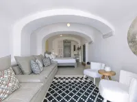 Mykonos Blanc - Preferred Hotels & Resorts Отели рядом с достопримечательностью «Пляж Орнос»
