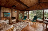 Spruce Chalet at Shore Haven, sleeps 5
