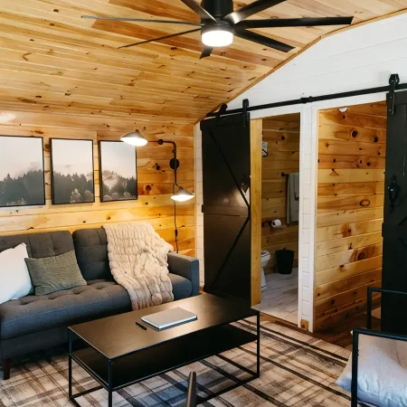 Boone's Bluff RRG- HUMBLE COZY STAY w/ Firepit