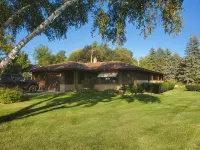 Nautical Splash Pad, Spacious Home, Private Pool & Cedar Hot Tub. -  Habitaciones en casas particulares