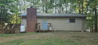 "Cabin in the Cove"  Private waterfront home on beautiful Lake Hartwell