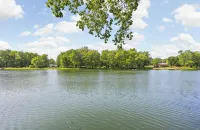 White River Hideaway • Waterfront Fun & Relaxing Views - Homestays