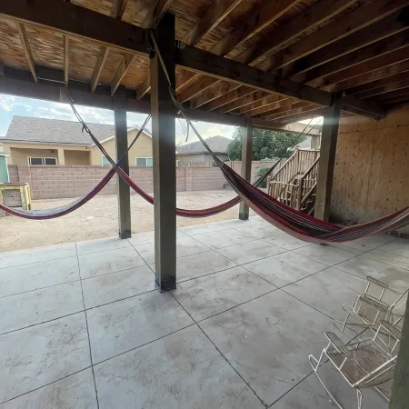 Spacious 4-bedroom house in charming Hobbs with AC, WiFi