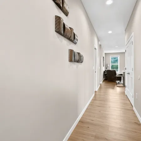 Home away from Home, upscale townhome Отели в г. Пловер
