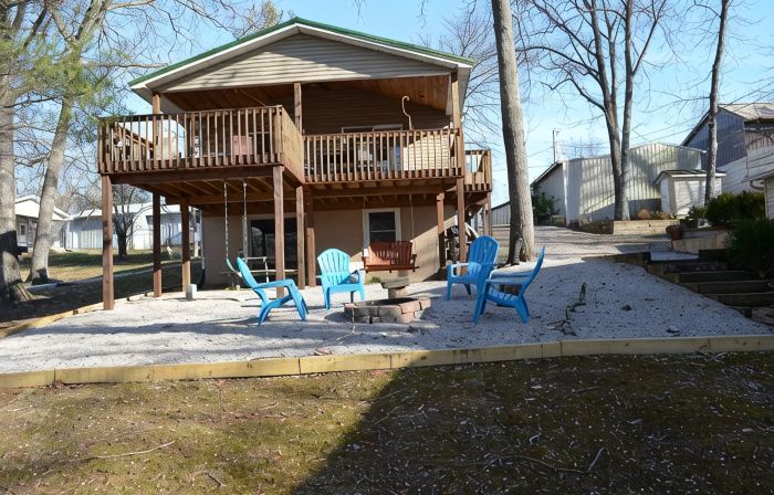 Lake Lover's Paradise! 3 Bed/2 Bath, Walk to Lake on Lake Cumberland!