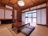 Shima' Special Cuisine with Crabs and Seafood Hotel a Kaga