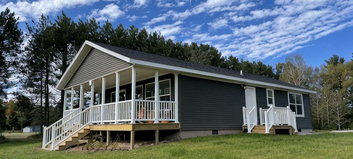 Escanaba River Modern Retreat • 10 Min to Town Hotels in Delta County