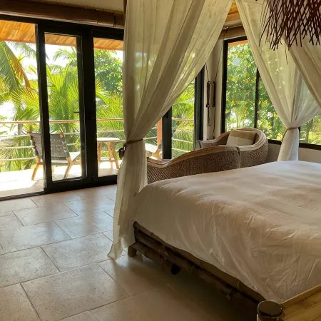 Beachfrontgem- Owner’s Villa-Expansive Endless Beach Less Traveled. Discounted