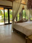 Beachfrontgem- Owner’s Villa, Now Taking Reservations April-December.