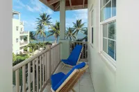 Enjoy ocean views from this 2 bedroom/2 bathroom condo - Gold Standard Approved - Jacuzzi